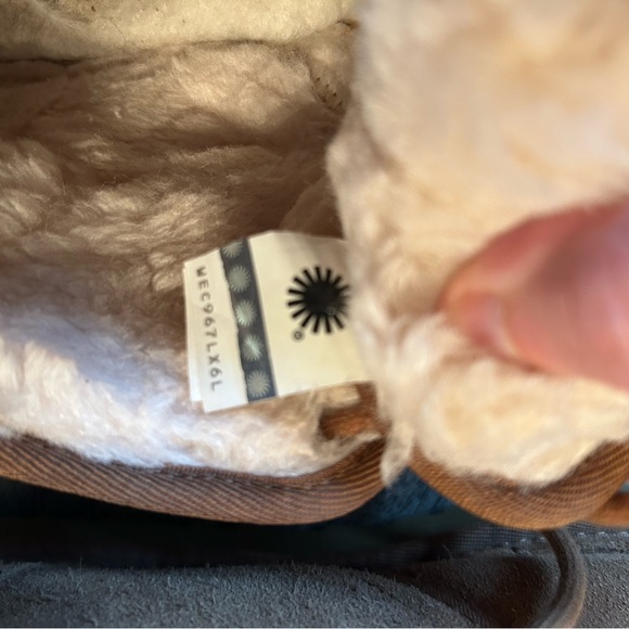 UGG Men’s Neumal Chukka Suede Lace Boots Size 10 - Picture 10 of 16